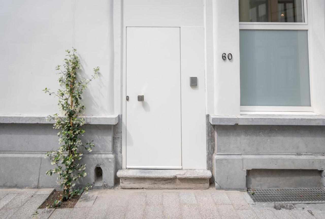 Shway - The Red With Pearls Apartment Antwerp Luaran gambar